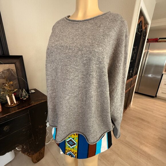 Quince Oversized BatWing Sleeved Mongolian Cashmere Sweater - Picture 3 of 4